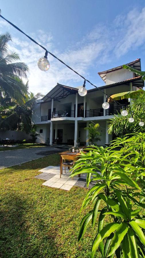 Mothership Tangalle Exterior photo