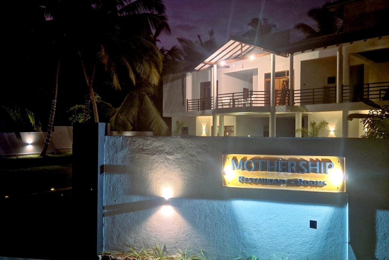 Mothership Tangalle Exterior photo