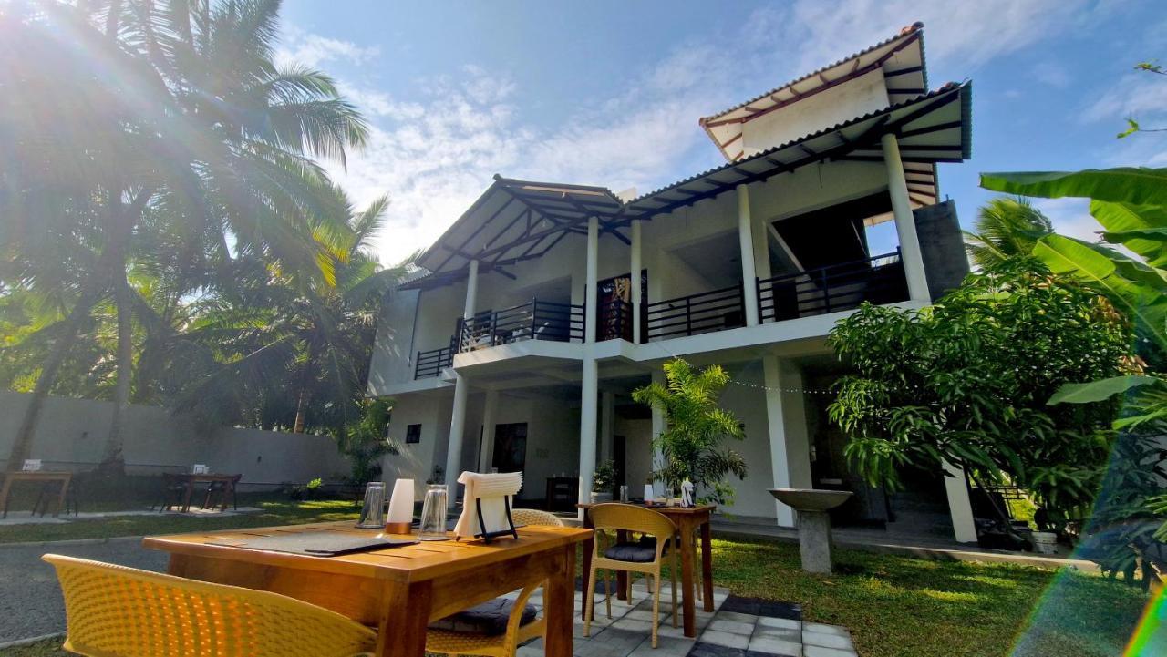 Mothership Tangalle Exterior photo